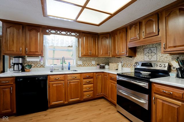 8175 S Mitthoeffer Road, Indianapolis, IN 46259