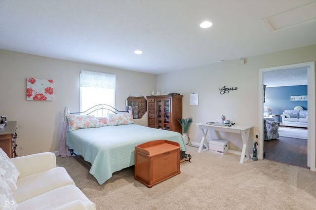 8175 S Mitthoeffer Road, Indianapolis, IN 46259