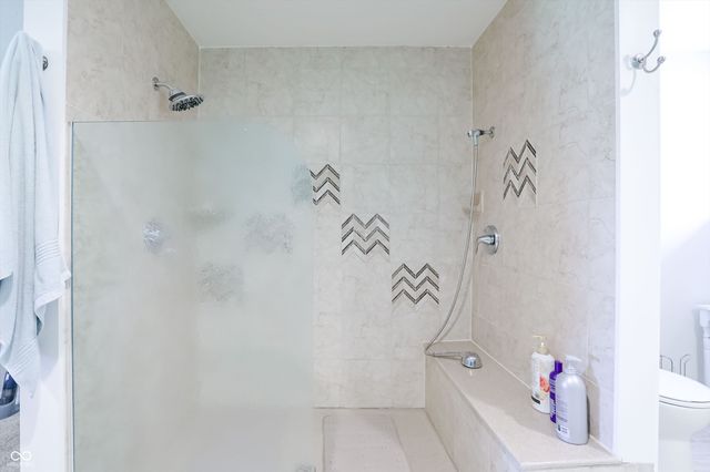 8175 S Mitthoeffer Road, Indianapolis, IN 46259