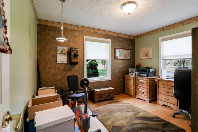 8175 S Mitthoeffer Road, Indianapolis, IN 46259
