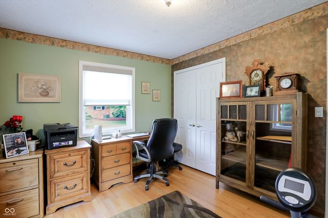 8175 S Mitthoeffer Road, Indianapolis, IN 46259