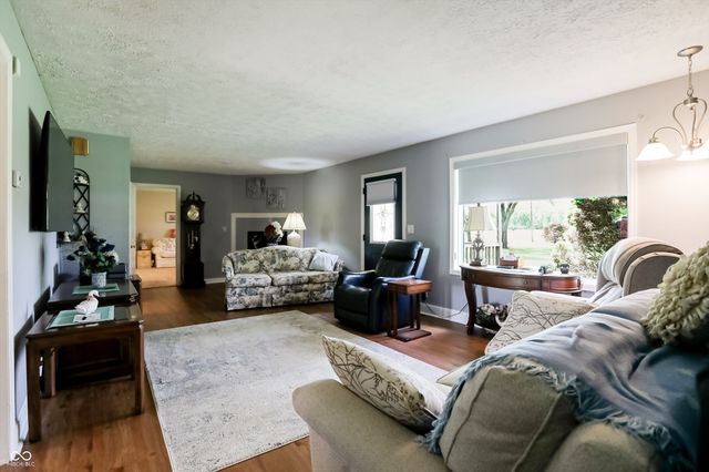 8175 S Mitthoeffer Road, Indianapolis, IN 46259