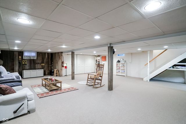 8175 S Mitthoeffer Road, Indianapolis, IN 46259