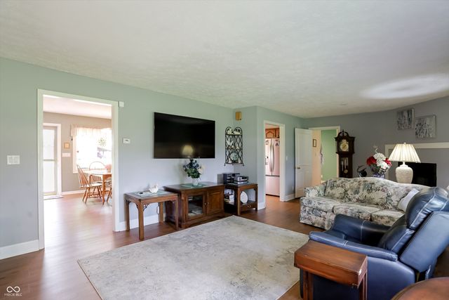 8175 S Mitthoeffer Road, Indianapolis, IN 46259