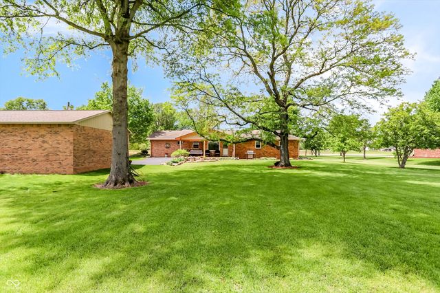 8175 S Mitthoeffer Road, Indianapolis, IN 46259