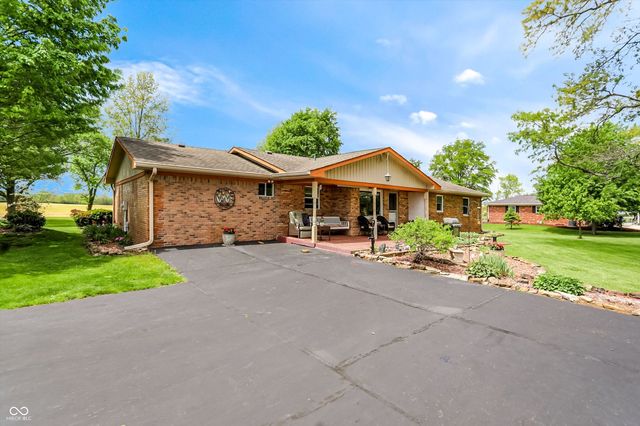 8175 S Mitthoeffer Road, Indianapolis, IN 46259