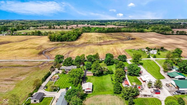 8175 S Mitthoeffer Road, Indianapolis, IN 46259