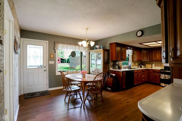 8175 S Mitthoeffer Road, Indianapolis, IN 46259
