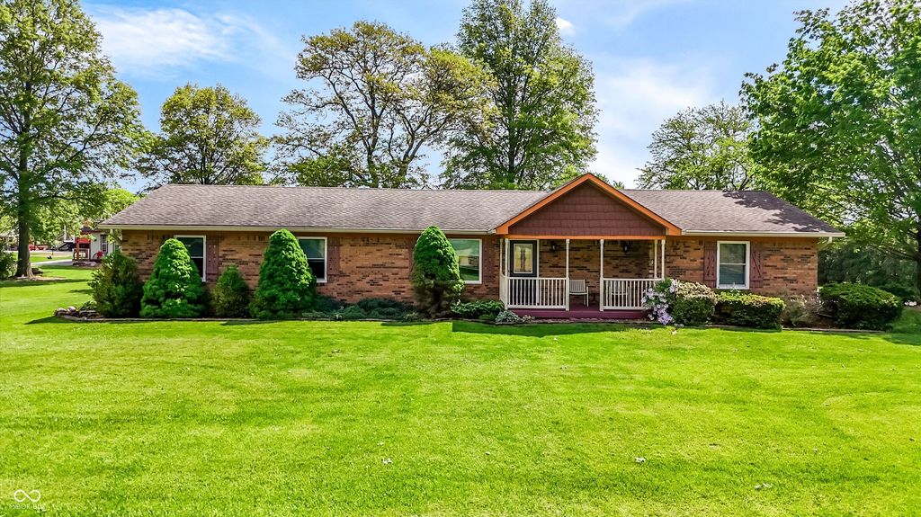 8175 S Mitthoeffer Road, Indianapolis, IN 46259