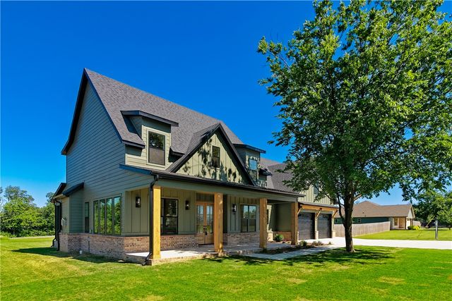 12 McDole Lane, Bella Vista, AR 72715