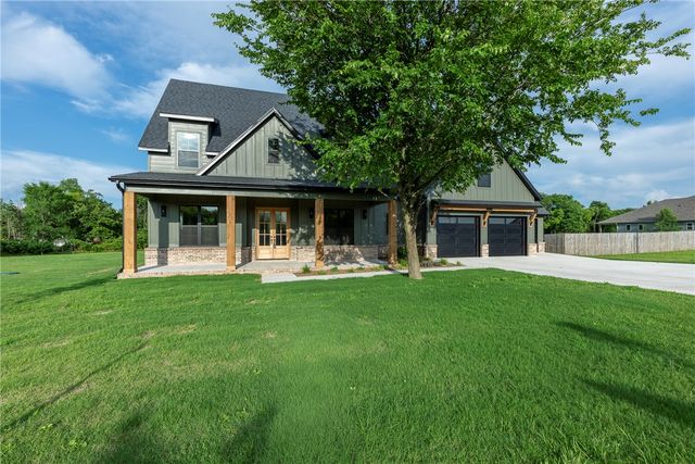 12 McDole Lane, Bella Vista, AR 72715