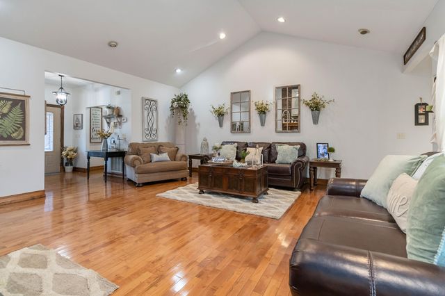 153 Otter Creek Road, Strunk, KY 42649