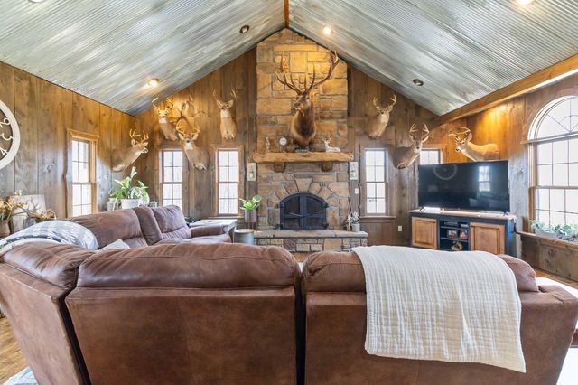 153 Otter Creek Road, Strunk, KY 42649