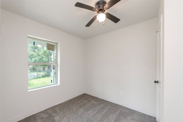 3924 Dismount Street, Dallas, TX 75211