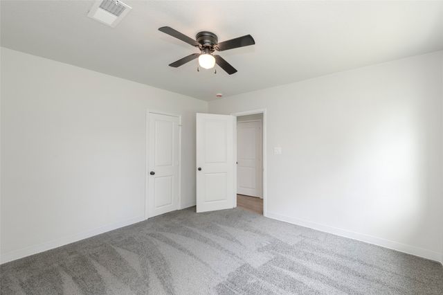 3924 Dismount Street, Dallas, TX 75211