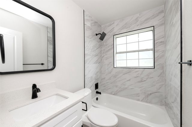 3924 Dismount Street, Dallas, TX 75211