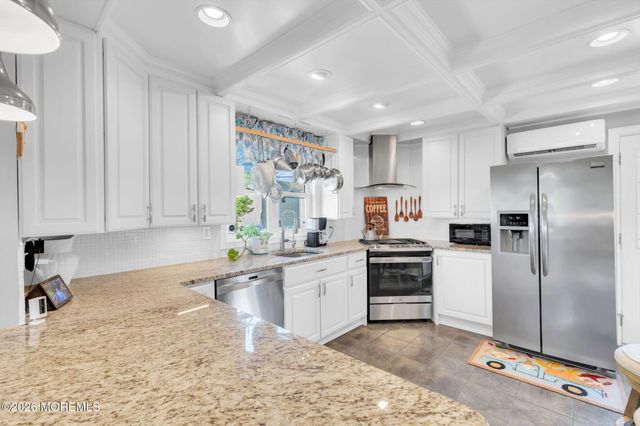 24 Taylor Avenue, North Middletown, NJ 07748