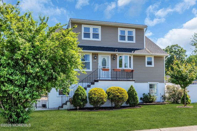 24 Taylor Avenue, North Middletown, NJ 07748
