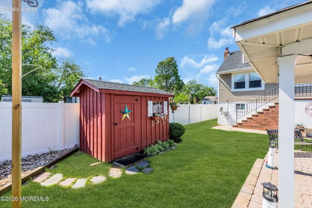 24 Taylor Avenue, North Middletown, NJ 07748