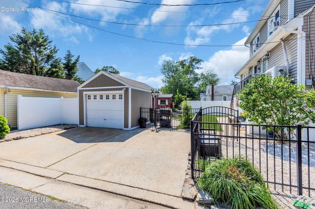 24 Taylor Avenue, North Middletown, NJ 07748