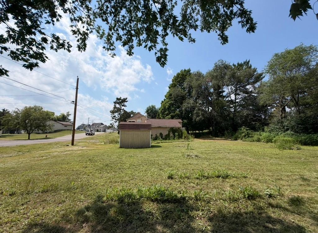 3164 Centerville Road, Vadnais Heights, MN 55127