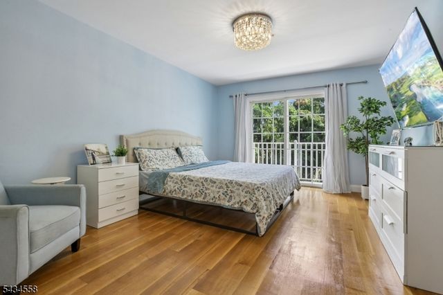 118 Donato Cir, Scotch Plains Twp., NJ 07076