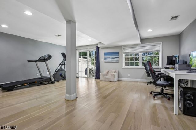 118 Donato Cir, Scotch Plains Twp., NJ 07076