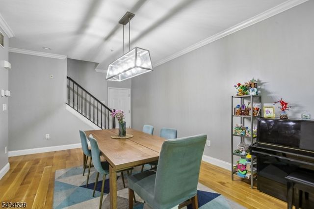 118 Donato Cir, Scotch Plains Twp., NJ 07076