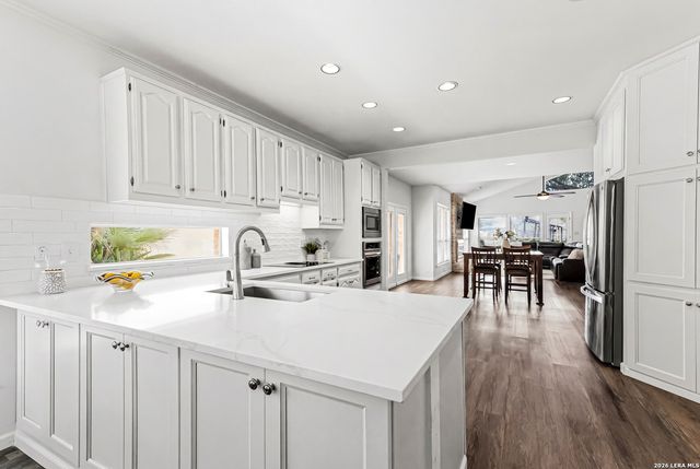 642 S Birdsong, San Antonio, TX 78258