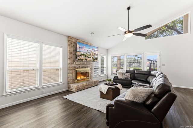 642 S Birdsong, San Antonio, TX 78258