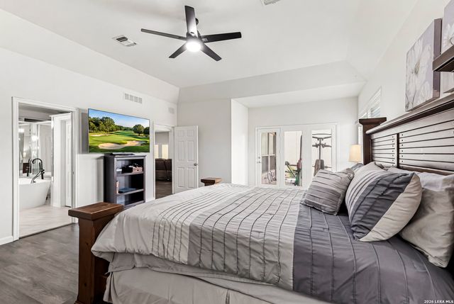 642 S Birdsong, San Antonio, TX 78258