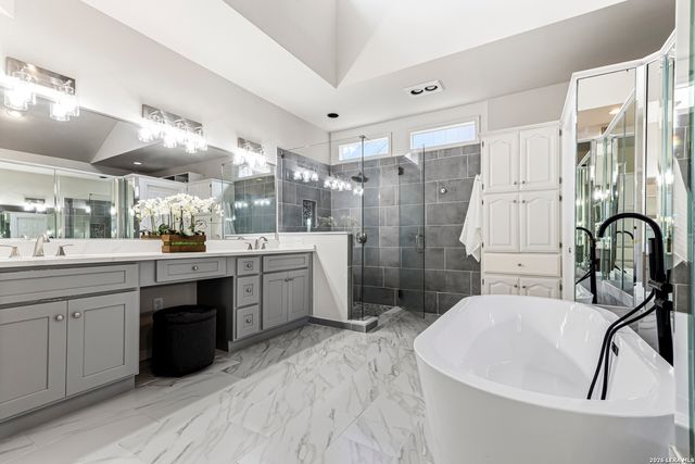 642 S Birdsong, San Antonio, TX 78258