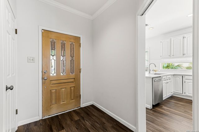 642 S Birdsong, San Antonio, TX 78258