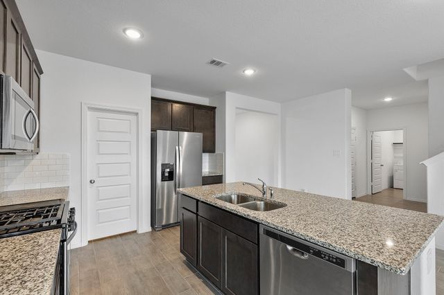 9658 Caney Trails Road, Conroe, TX 77303