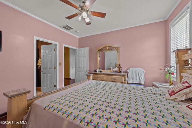 20470 Seven Creeks Highway, Tabor City, NC 28463