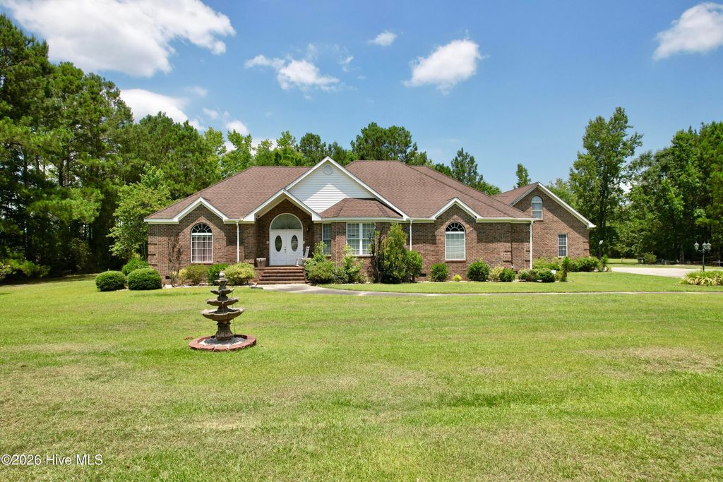 20470 Seven Creeks Highway, Tabor City, NC 28463