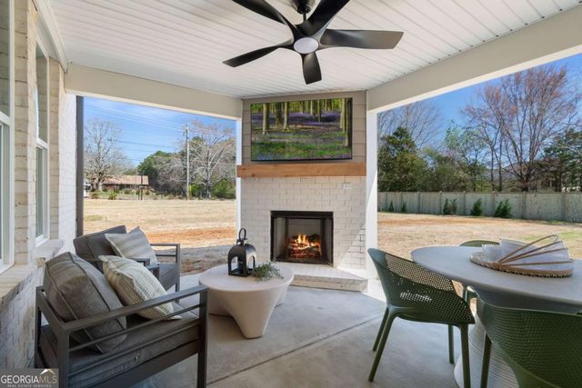 105 Haverling Pass, Hampton, GA 30228