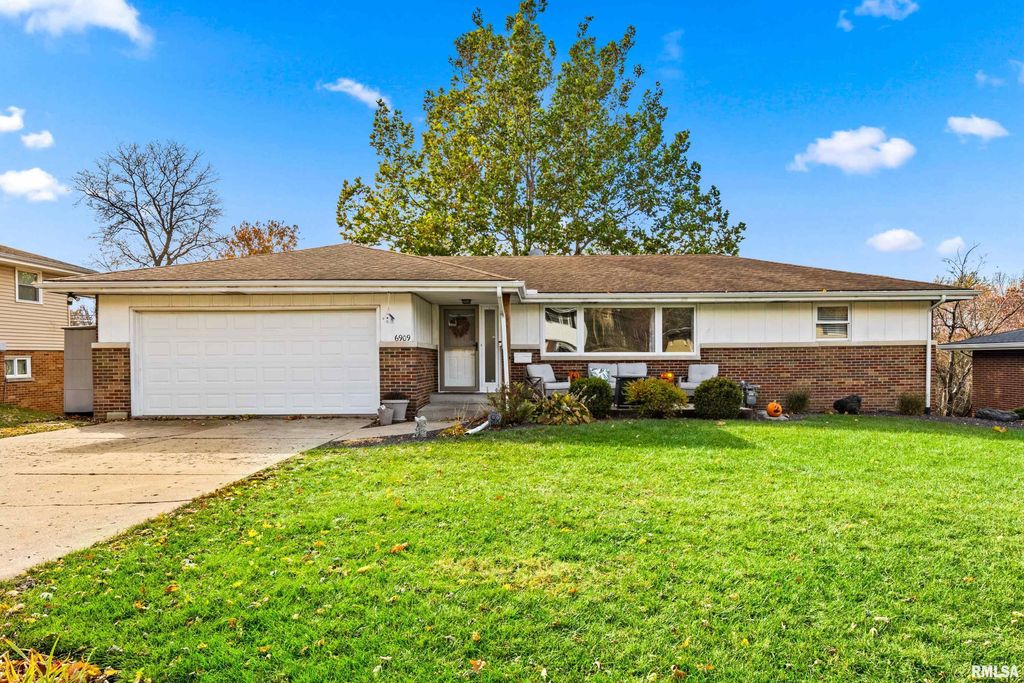 6909 N PATRICIA Lane, Peoria, IL 61614