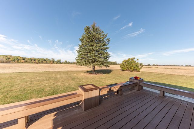 11860 N County Line Highway, Macon Twp, MI 49229