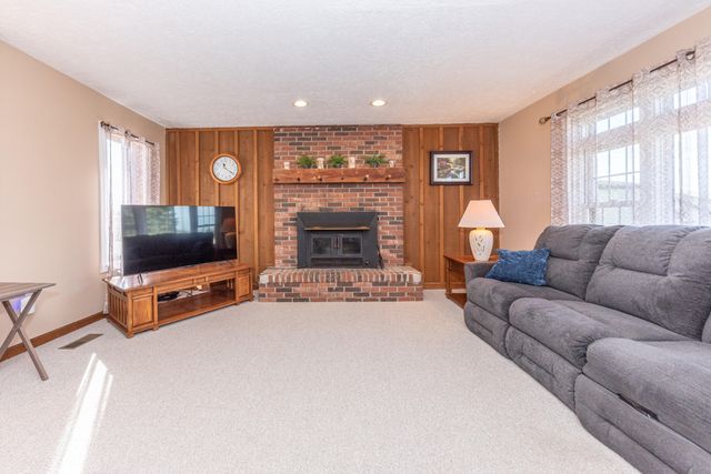 11860 N County Line Highway, Macon Twp, MI 49229