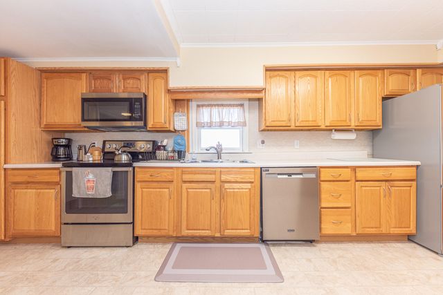 11860 N County Line Highway, Macon Twp, MI 49229