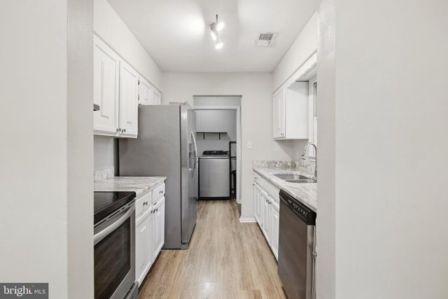 10302 LEAVELLS RD, Fredericksburg, VA 22407