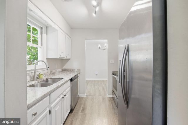 10302 LEAVELLS RD, Fredericksburg, VA 22407