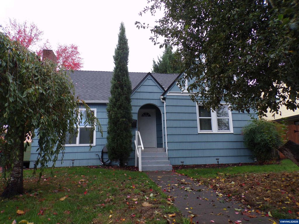 Image 1 of property listing at 960 Shipping St NE, Salem, OR 97301