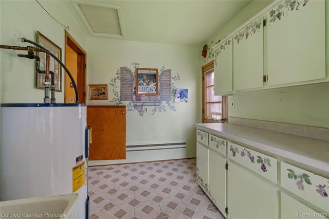 14831 Dasher Avenue, Allen Park, MI 48101