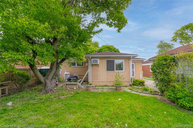 14831 Dasher Avenue, Allen Park, MI 48101