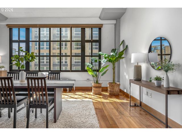 1400 Nw Irving St 609, Portland, OR 97209