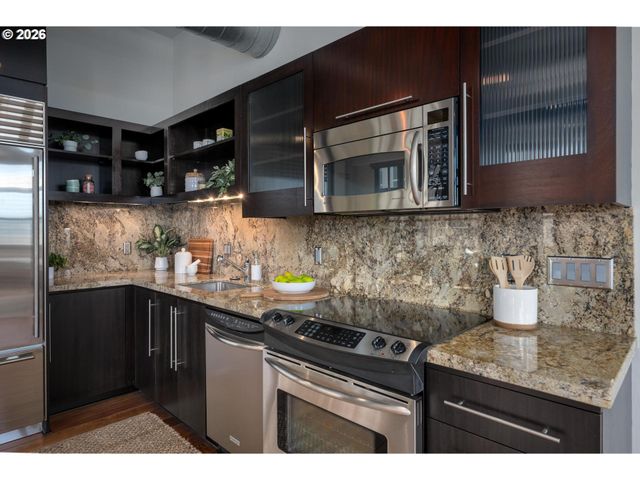 1400 Nw Irving St 609, Portland, OR 97209