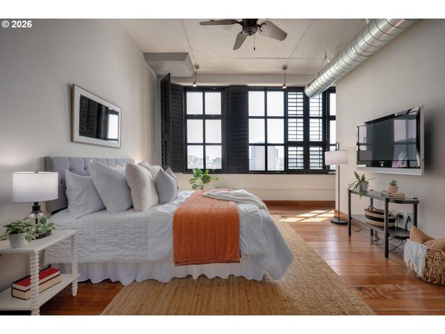 1400 Nw Irving St 609, Portland, OR 97209