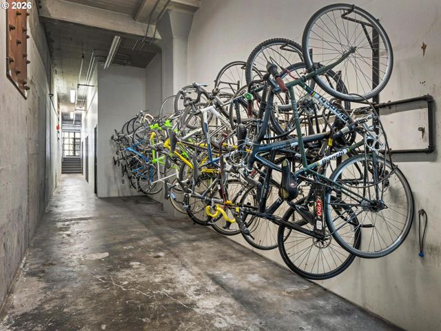 1400 Nw Irving St 609, Portland, OR 97209